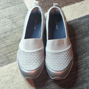 Easy Spirit Twist Slip On Sneakers Size 9.5